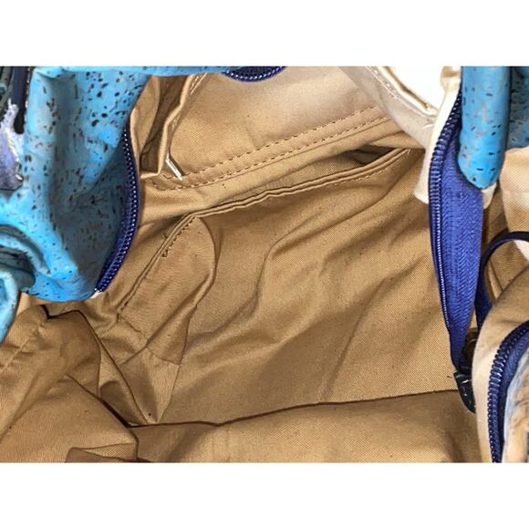 Corklife Artcork Cork Cinch Shoulder Bag - Picture 6 of 12